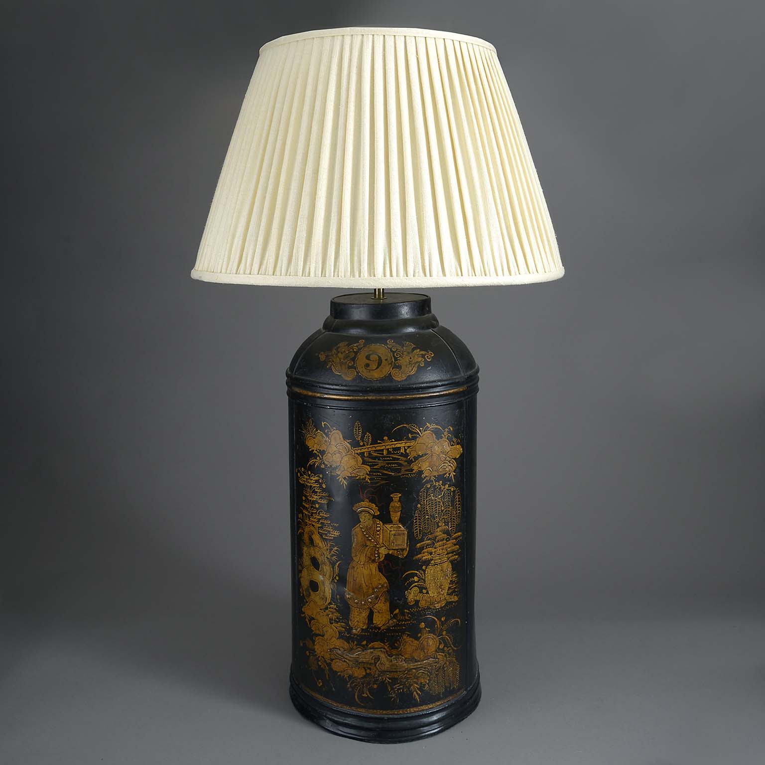 Black chinoiserie tole tea canister Black chinoiserie tole tea canister