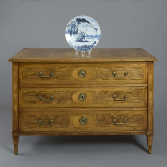 Home 4 Louis xvi commode