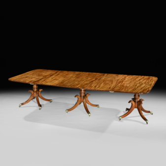 Regency period mahogany dining table