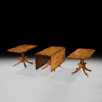 Regency period mahogany dining table