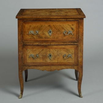 Small louis xv commode