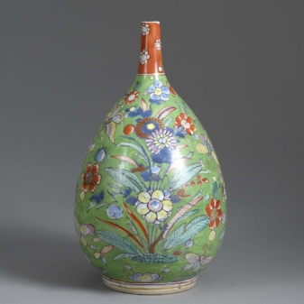 Chinese export clobbered vase